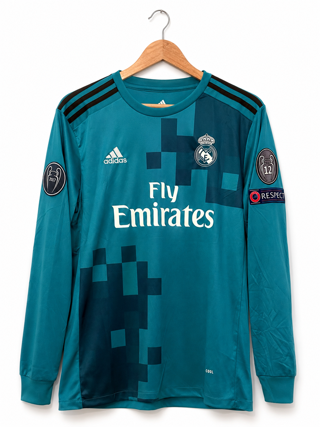 Real Madrid 2017/18 Away Shirt